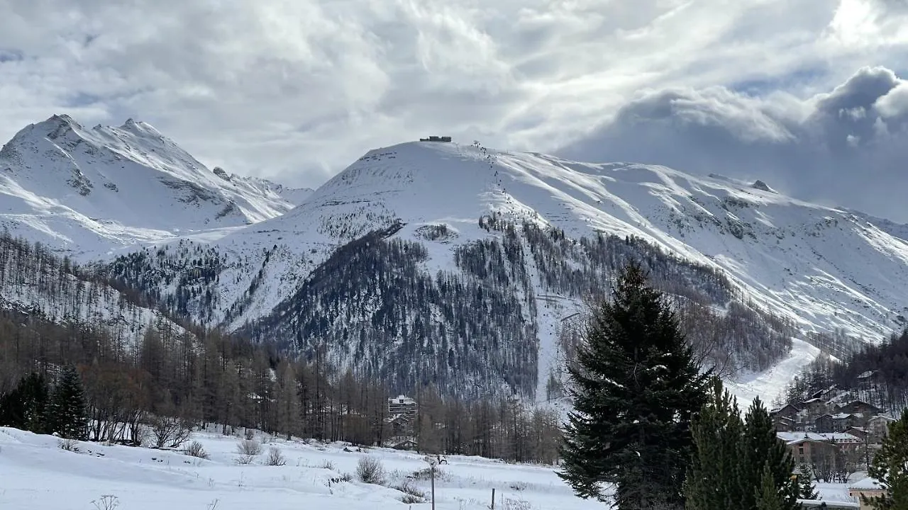 Appartement Esprit Chalet - Splendide Vue Montagne A 180 Val-dʼIsère Frankrijk