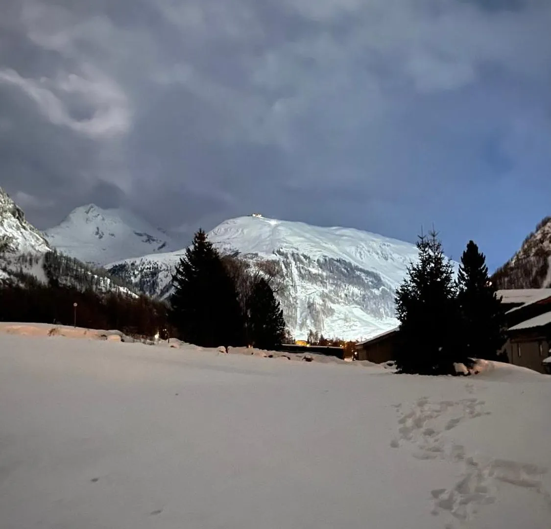 Apartment Appartement Esprit Chalet - Splendide Vue Montagne A 180 Val-d'Isere