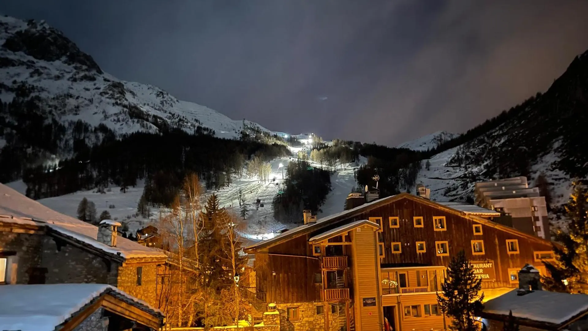 Apartment Appartement Esprit Chalet - Splendide Vue Montagne A 180 Val-d'Isere